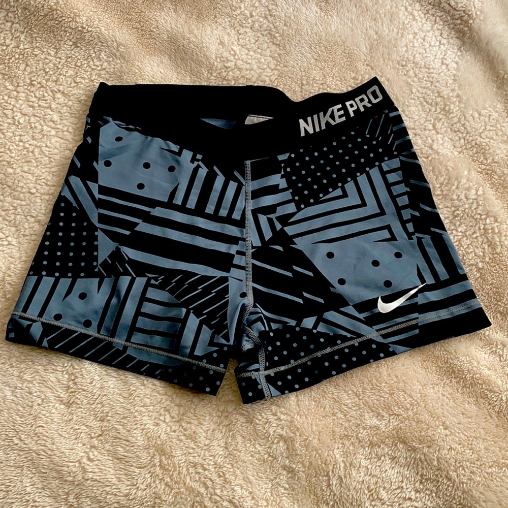 Nike pro